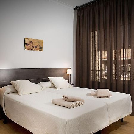 Classbedroom Gaudi Apartments Barcelone Chambre photo