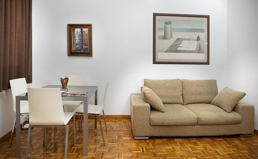 Classbedroom Gaudi Apartments Barcelone Chambre photo